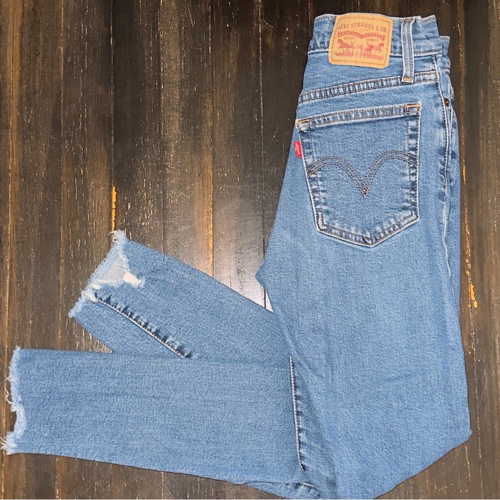 Levi's Women's Straight Leg Denim Jeans